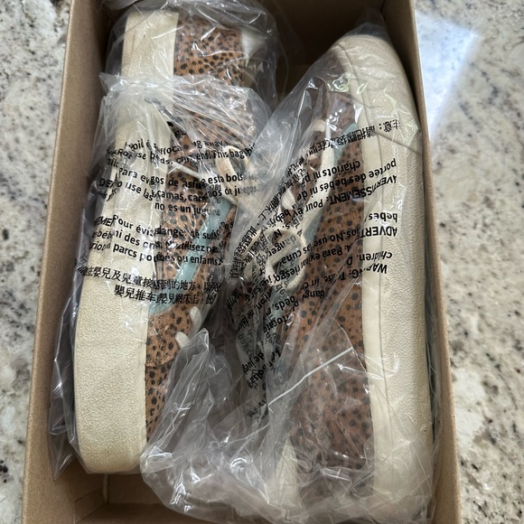 Madewell Sidewalk Low-Top Sneakers in Spotted Calf Hair Sz 7 - Picture 11 of 12